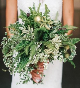 27-darling-greenery-wedding-bouquets-weddingomania-643-int