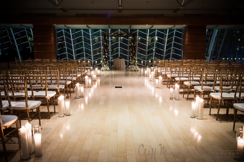 chuppah and candlelight ceremony at Kimmel Center